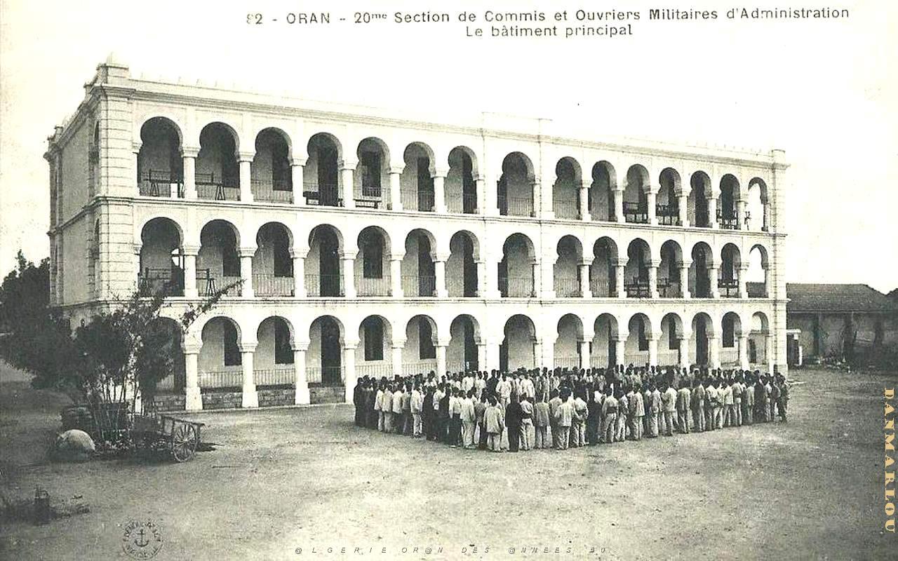 CA da- 050- Casernes artillerie et train des equipages.jpg